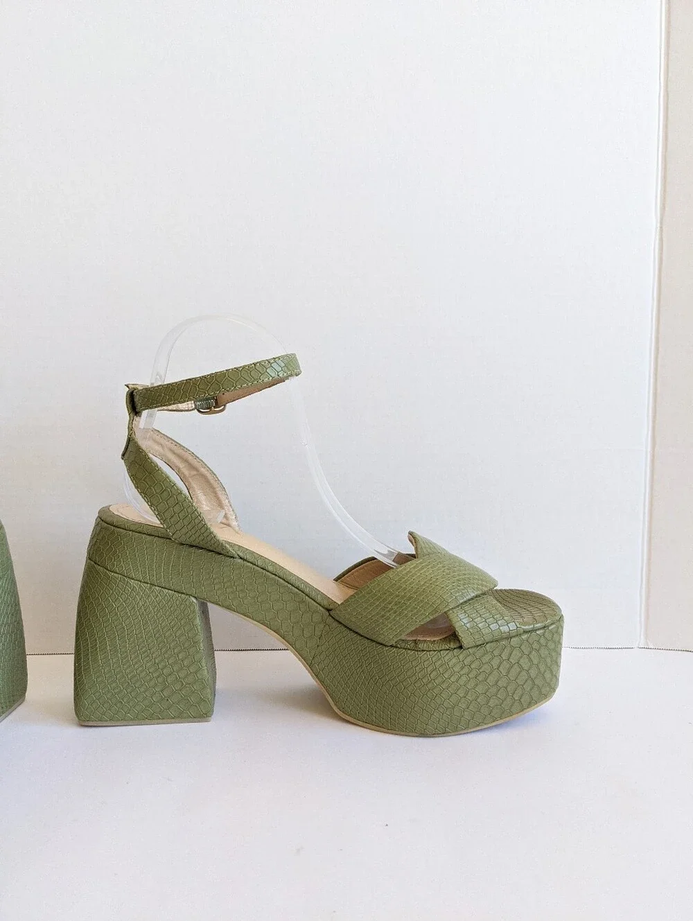 ALTA  Loretta Green Leather Platform Sandals 40